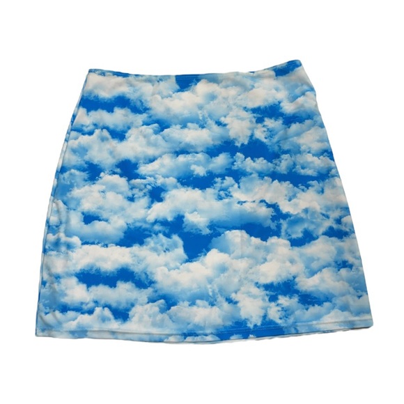 ROMWE size large swimsuit coverup skirt perfect for the beach or day by the pool - Picture 3 of 8